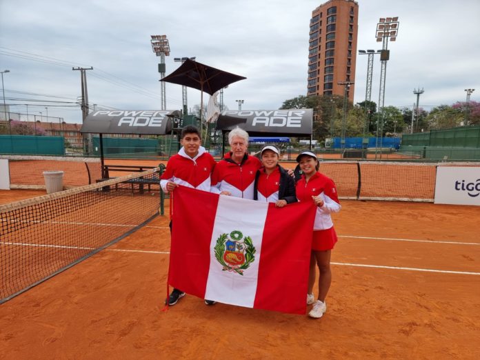 Lucciana Pérez y Daniela Rubio